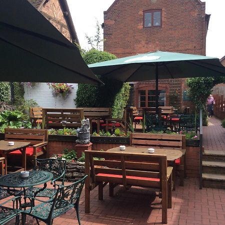 The Talbot Inn Much Wenlock Exterior foto