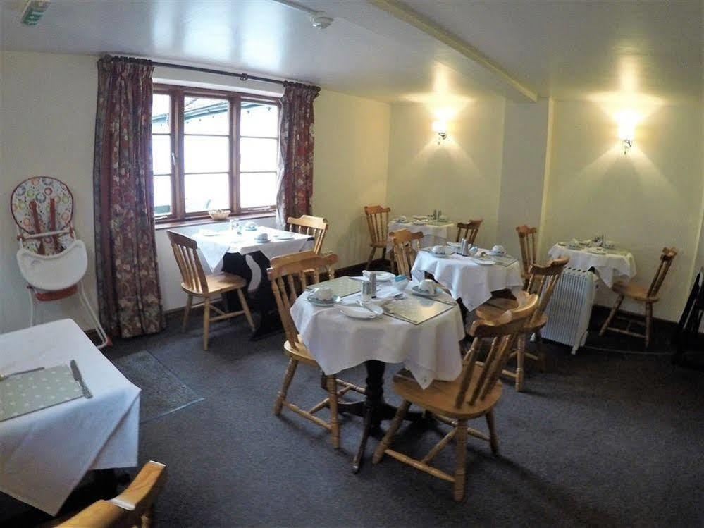 The Talbot Inn Much Wenlock Exterior foto