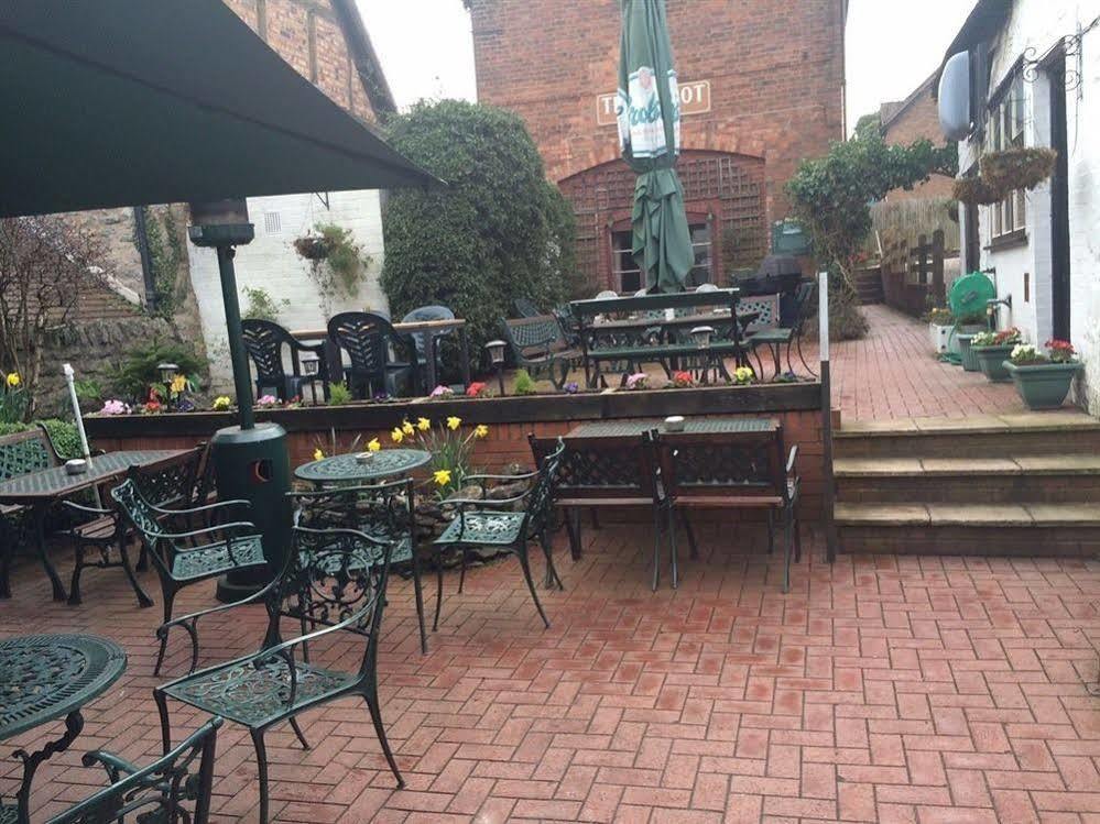 The Talbot Inn Much Wenlock Exterior foto
