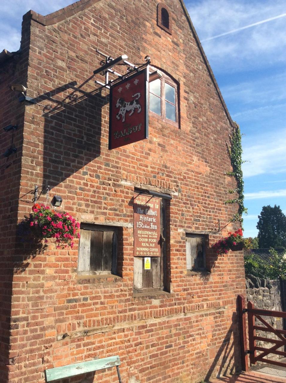 The Talbot Inn Much Wenlock Exterior foto
